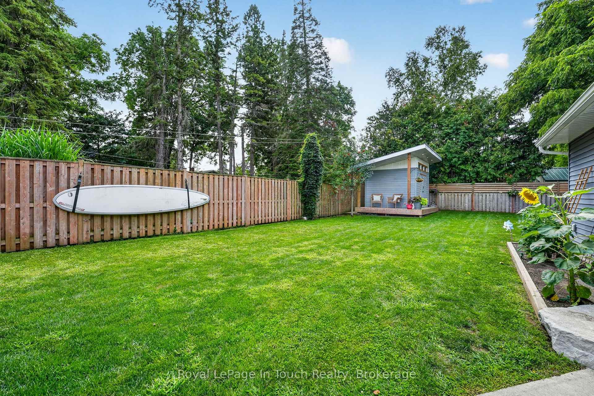 Photo 32 of 400 Russell Street, Midland — HOMEH
