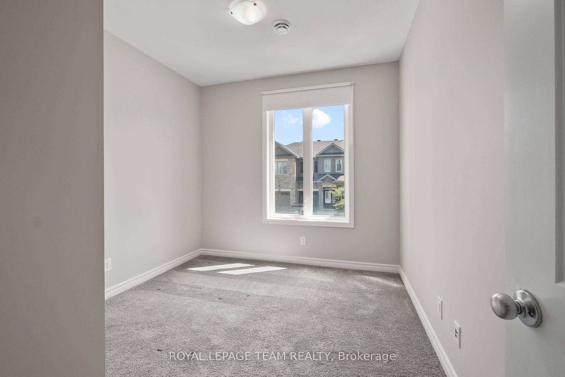 Photo 15 of Unit F, 725 Dearborn Private, Ottawa, Blossom Park/Kemp Park/Findlay Creek — HOMEH
