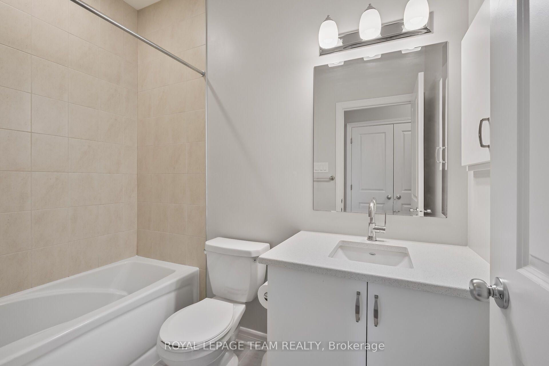 Photo 18 of Unit F, 725 Dearborn Private, Ottawa, Blossom Park/Kemp Park/Findlay Creek — HOMEH