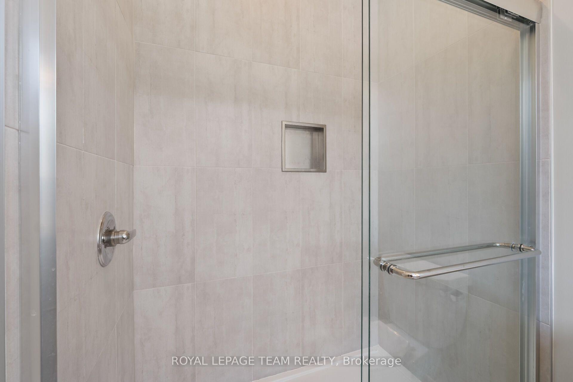 Photo 23 of Unit F, 725 Dearborn Private, Ottawa, Blossom Park/Kemp Park/Findlay Creek — HOMEH