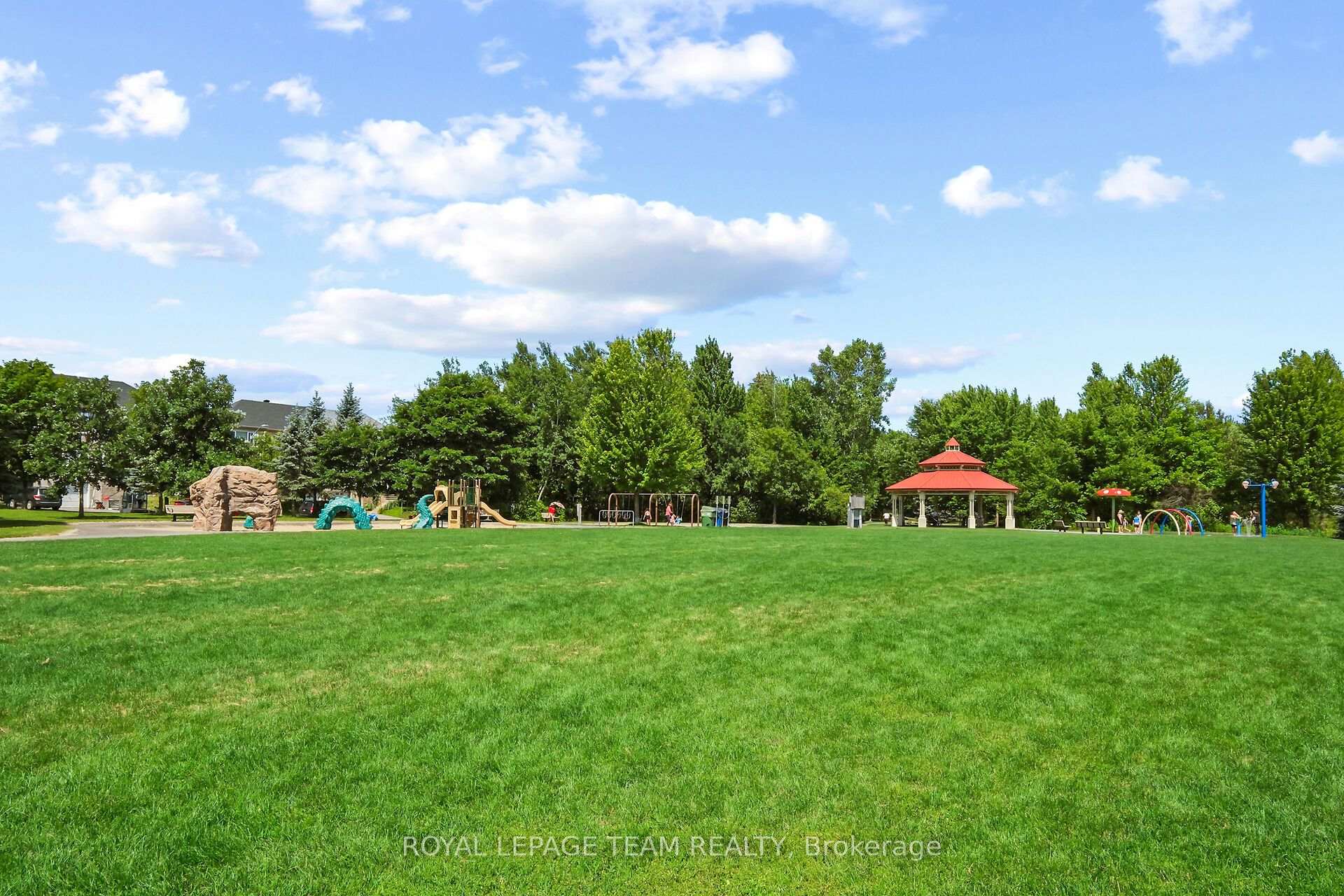 Photo 28 of Unit F, 725 Dearborn Private, Ottawa, Blossom Park/Kemp Park/Findlay Creek — HOMEH