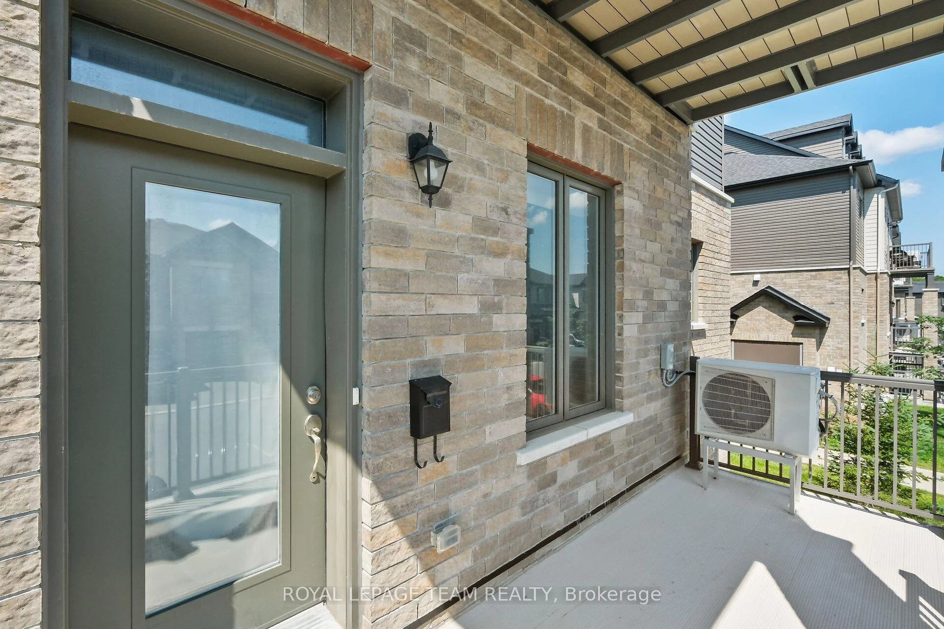 Photo 7 of Unit F, 725 Dearborn Private, Ottawa, Blossom Park/Kemp Park/Findlay Creek — HOMEH