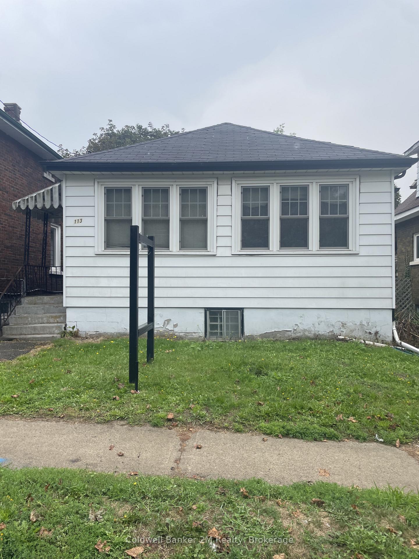 Photo 2 of 113 Elgin Street W, Oshawa, O'Neill — HOMEH