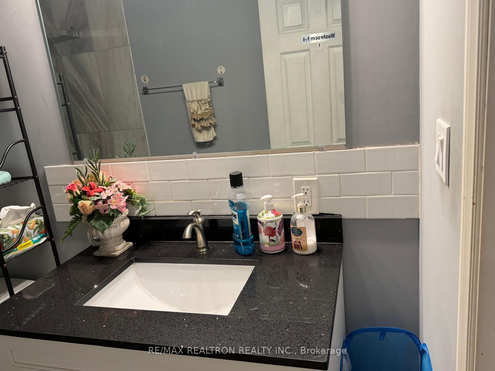 Photo 51 of 31 Albany Street, Oshawa, Central — HOMEH