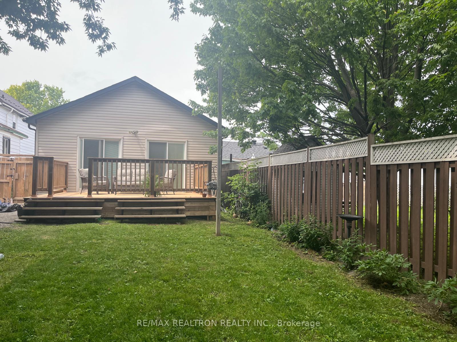 Photo 61 of 31 Albany Street, Oshawa, Central — HOMEH