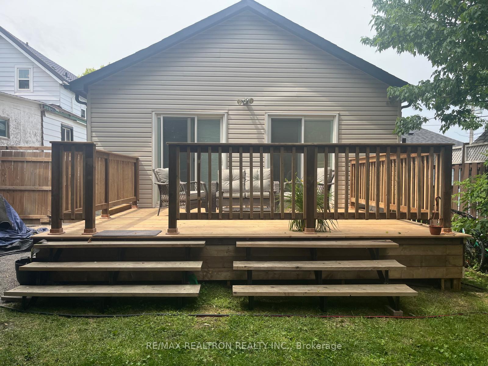 Photo 63 of 31 Albany Street, Oshawa, Central — HOMEH