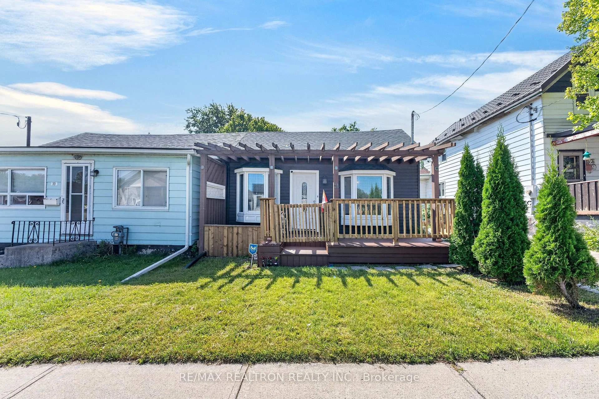 Photo 6 of 31 Albany Street, Oshawa, Central — HOMEH