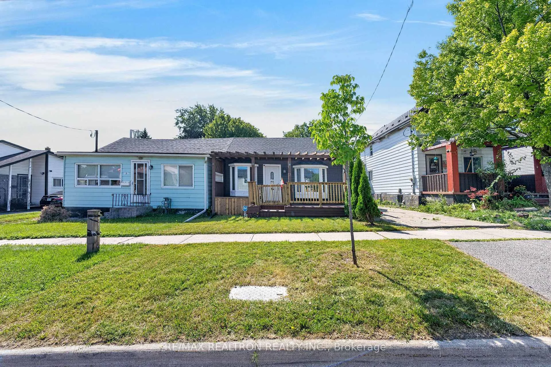 Photo 9 of 31 Albany Street, Oshawa, Central — HOMEH