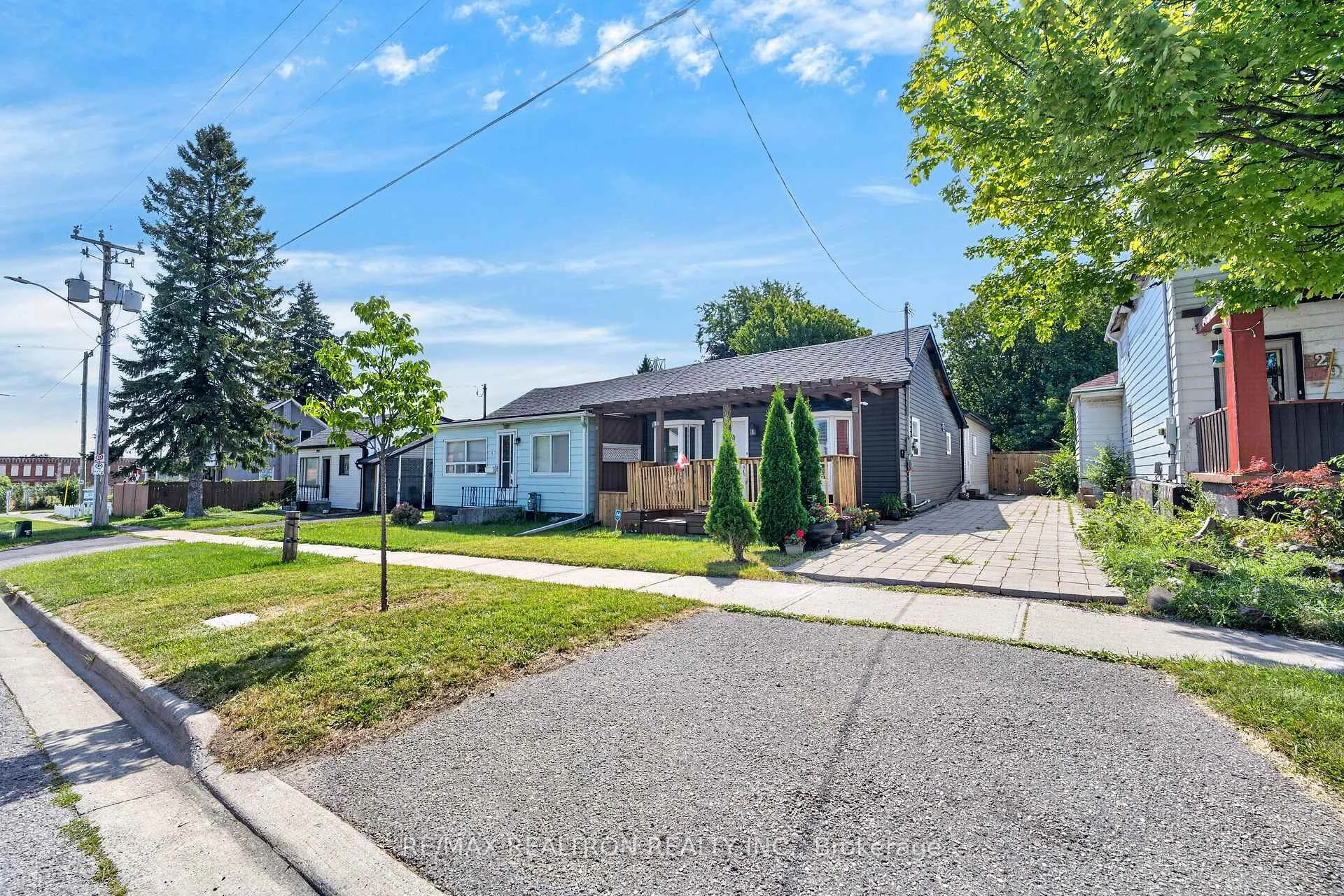 Photo 22 of 31 Albany Street, Oshawa, Central — HOMEH