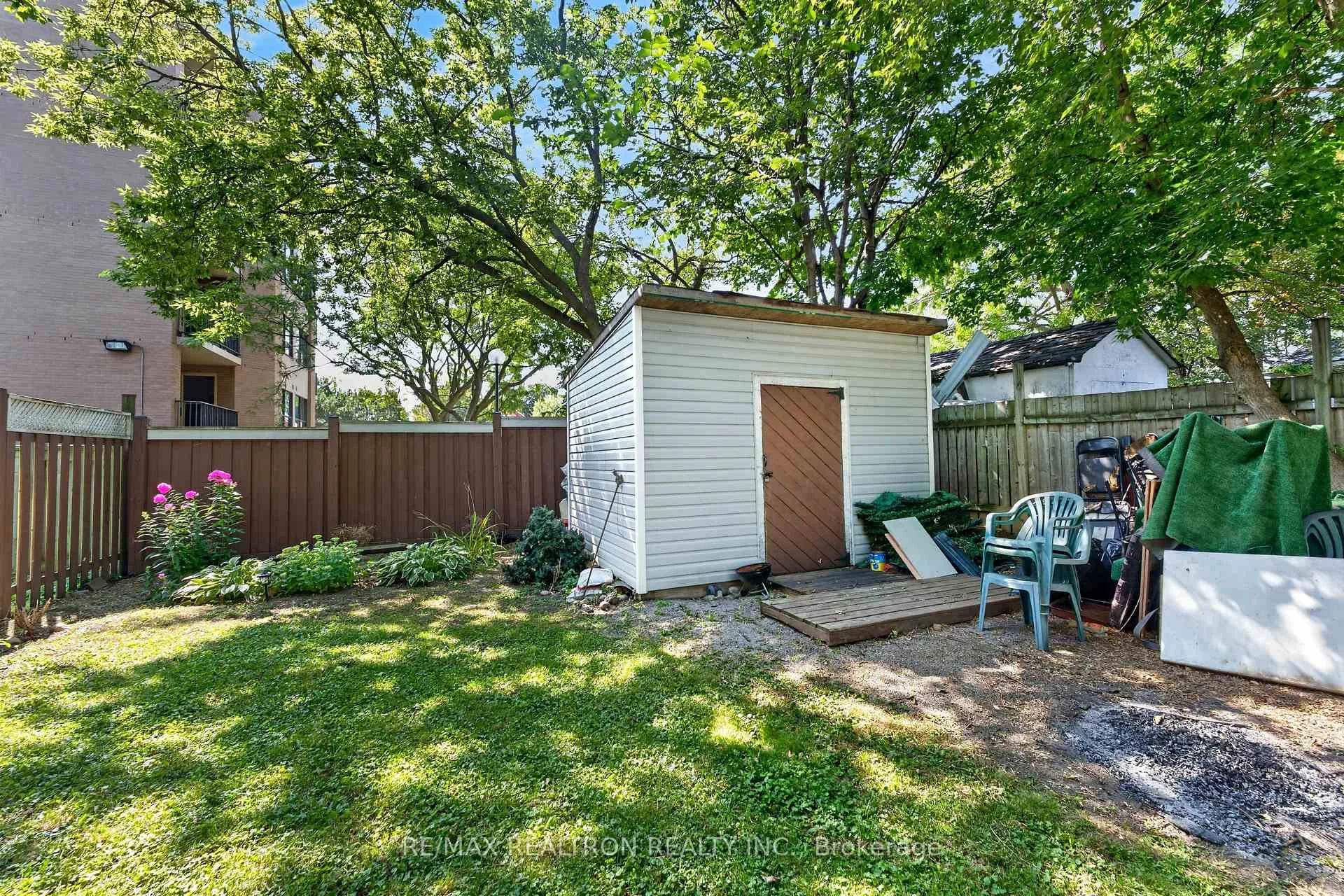 Photo 87 of 31 Albany Street, Oshawa, Central — HOMEH
