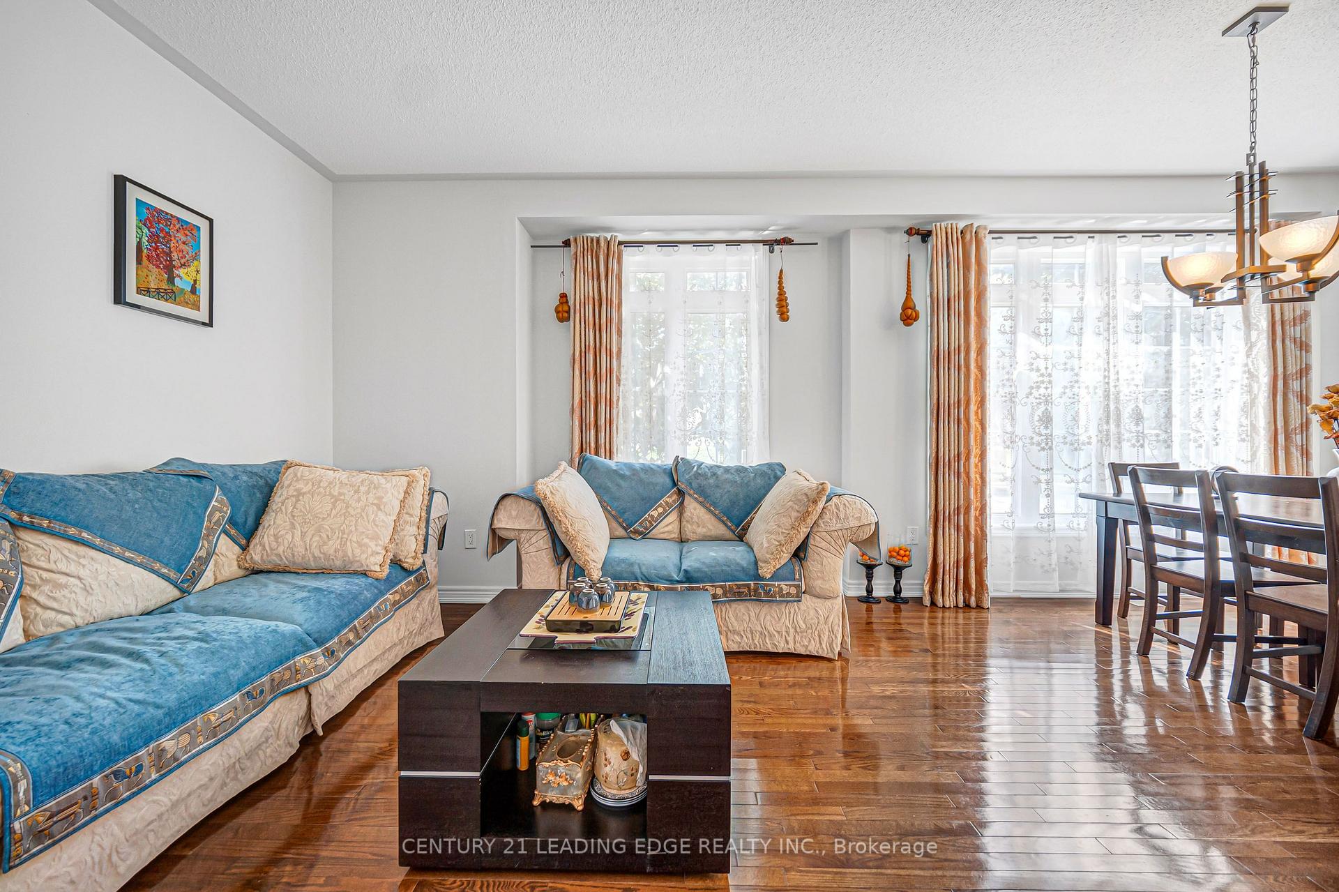 Photo 8 of 180 Coltrane Drive, Vaughan, Patterson — HOMEH