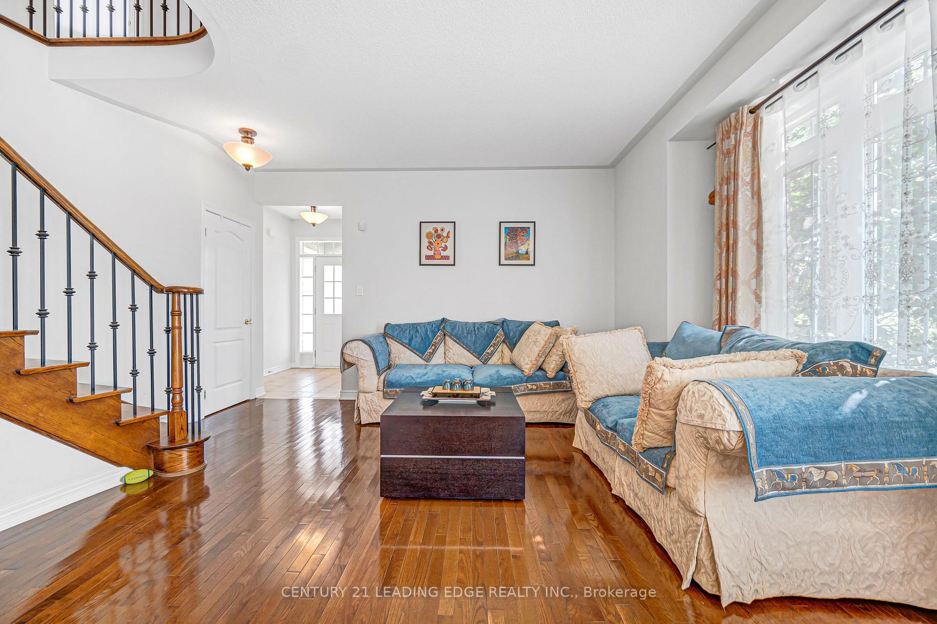 Photo 9 of 180 Coltrane Drive, Vaughan, Patterson — HOMEH