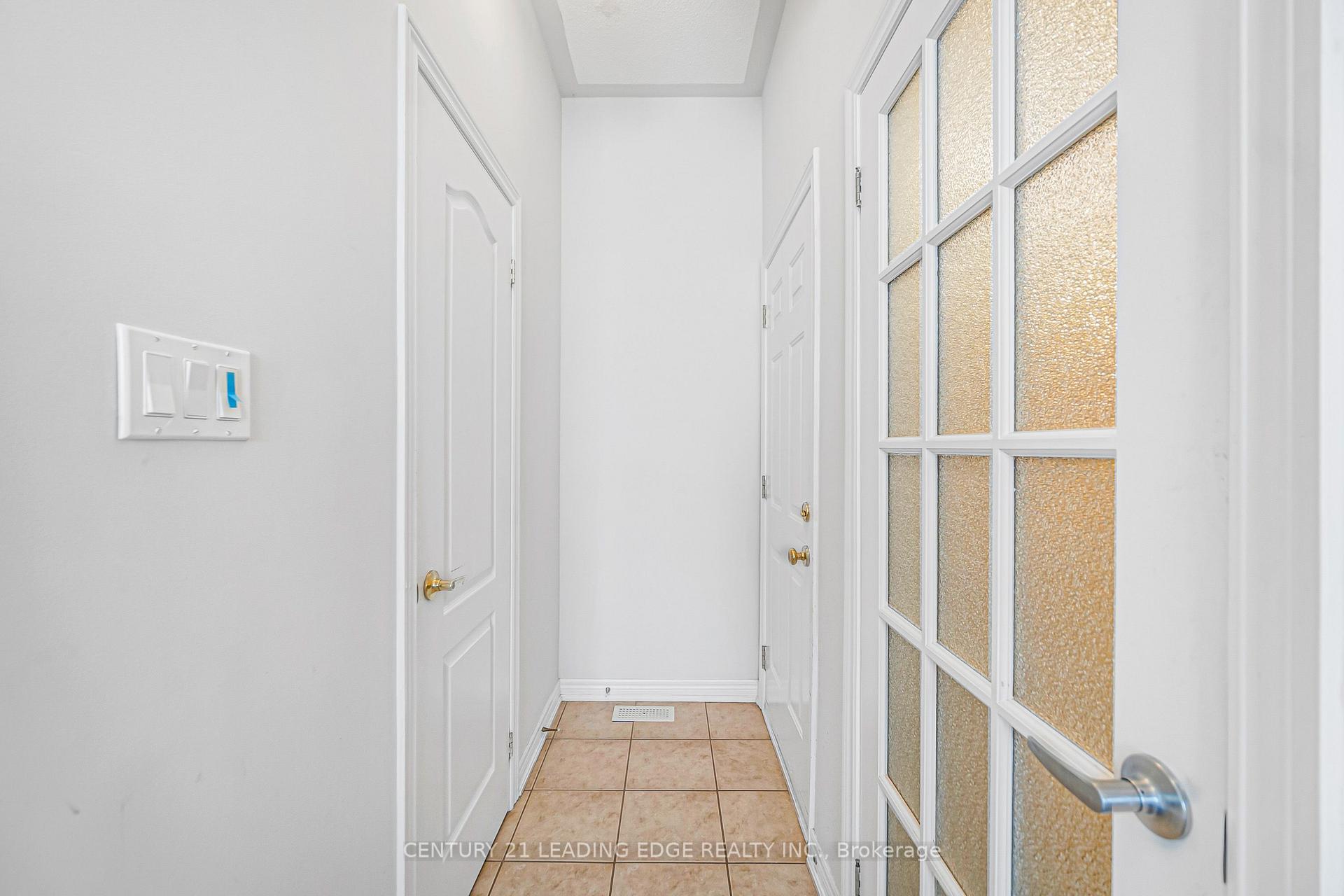 Photo 12 of 180 Coltrane Drive, Vaughan, Patterson — HOMEH