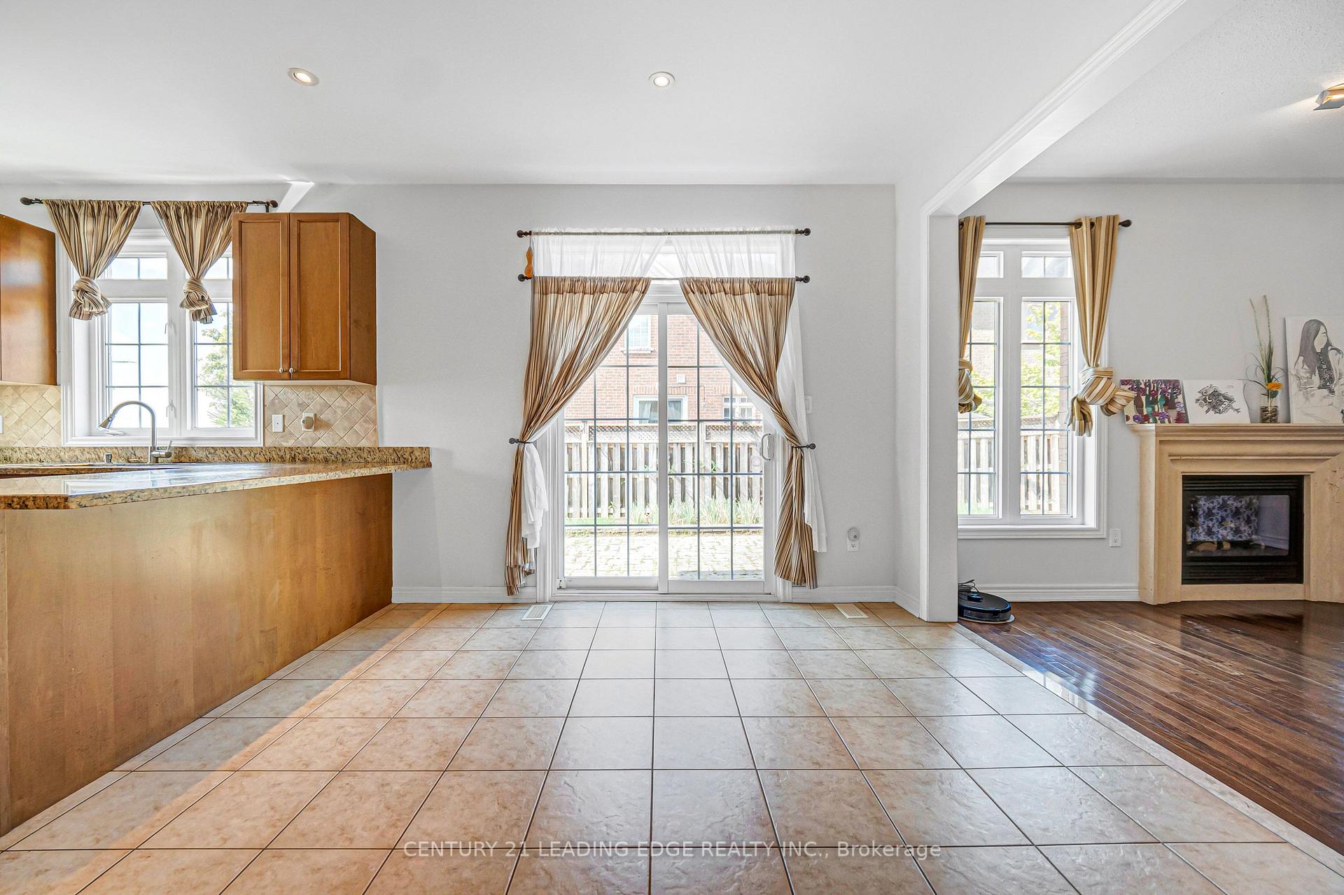Photo 20 of 180 Coltrane Drive, Vaughan, Patterson — HOMEH