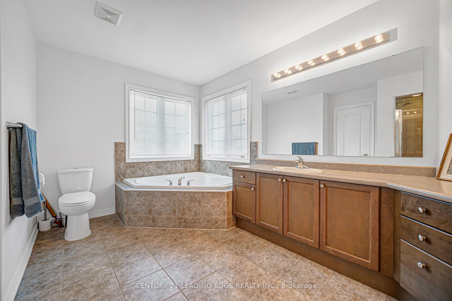 Photo 28 of 180 Coltrane Drive, Vaughan, Patterson — HOMEH