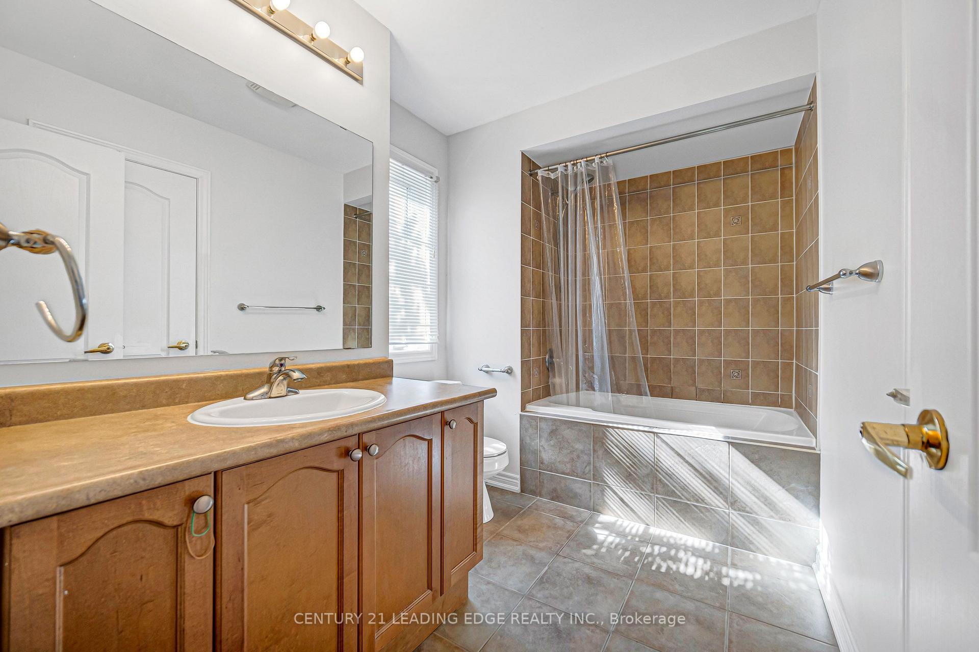 Photo 38 of 180 Coltrane Drive, Vaughan, Patterson — HOMEH