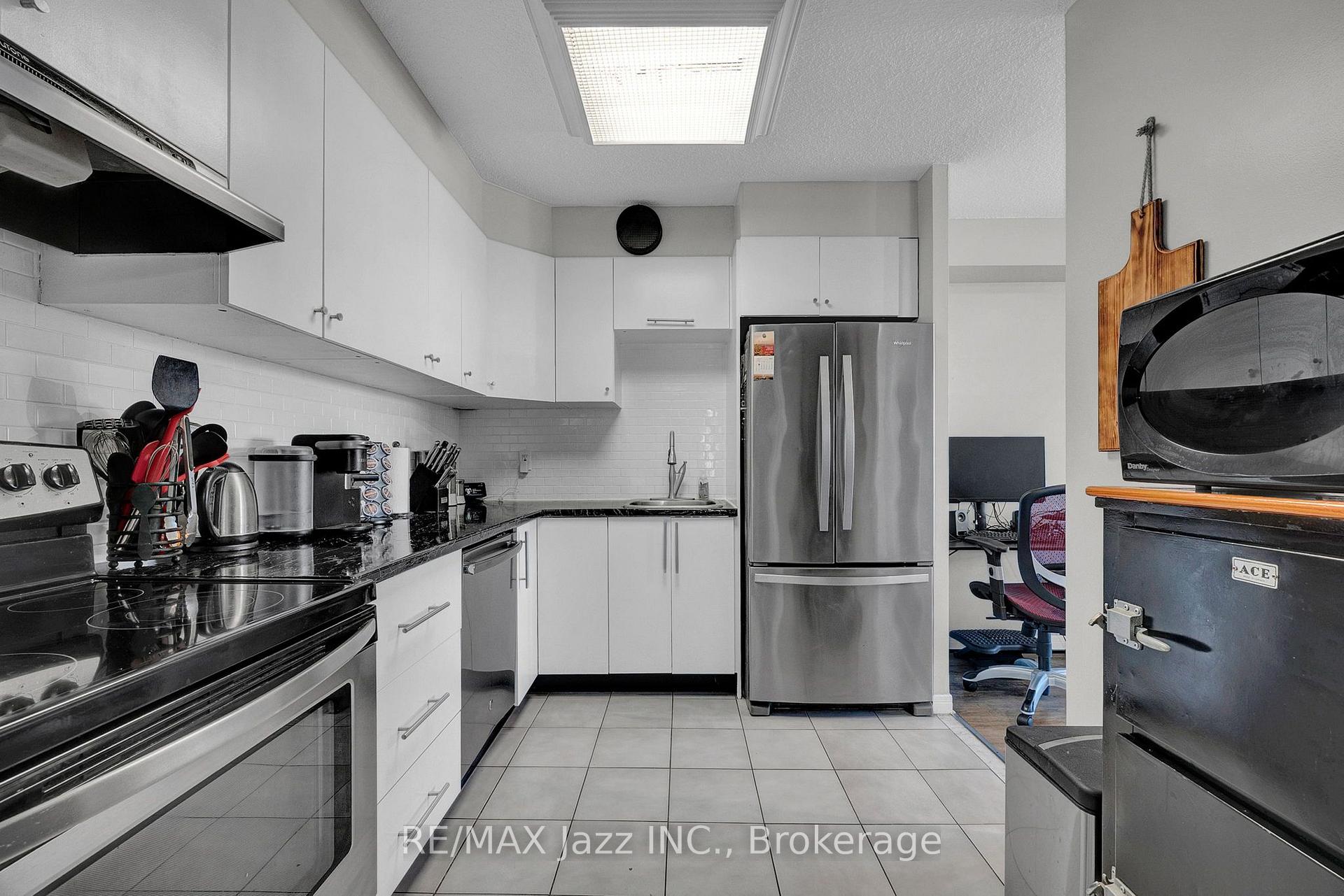 Photo 4 of Unit 608, 80 Athol Street E, Oshawa, Central — HOMEH