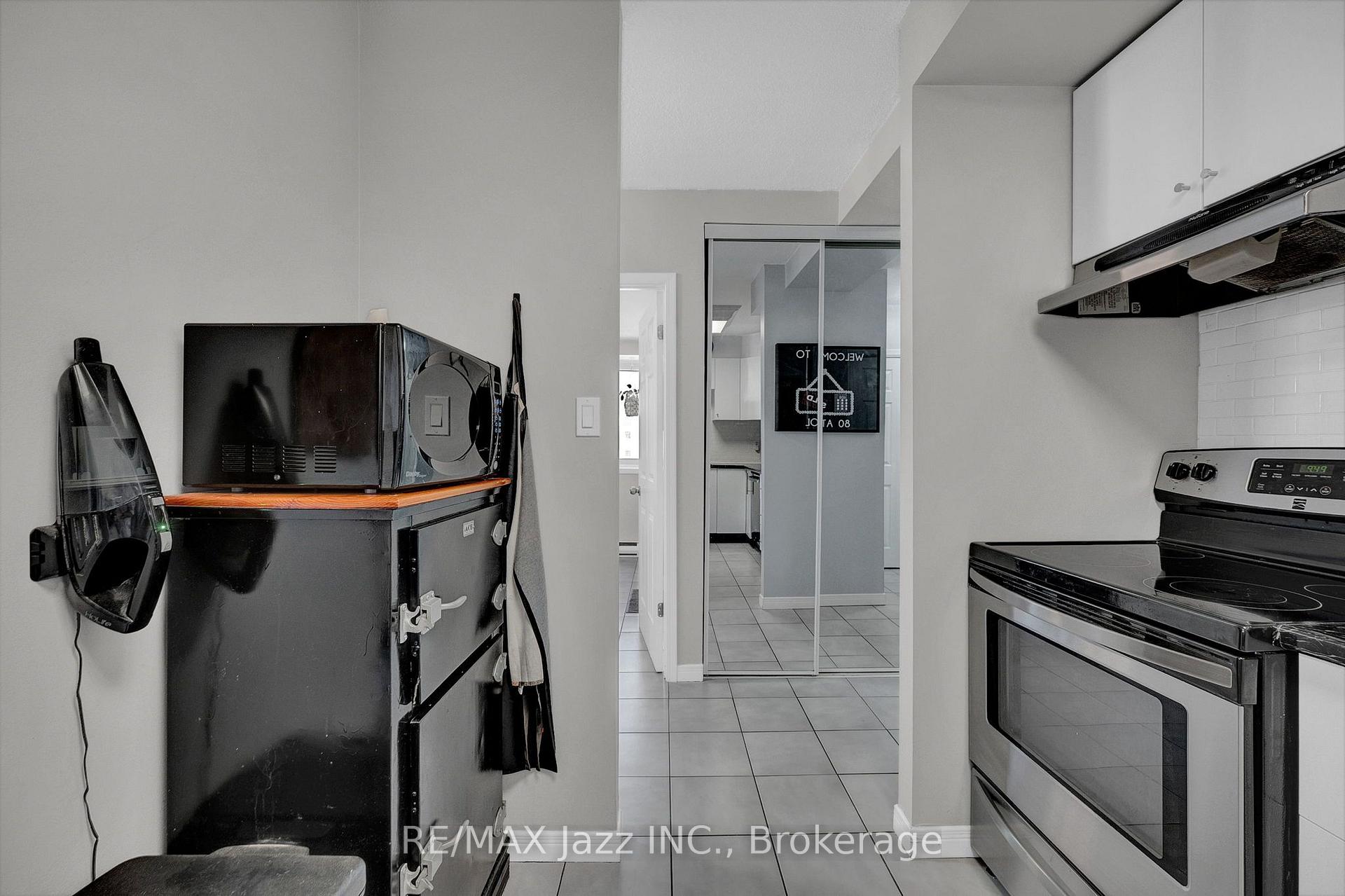 Photo 7 of Unit 608, 80 Athol Street E, Oshawa, Central — HOMEH