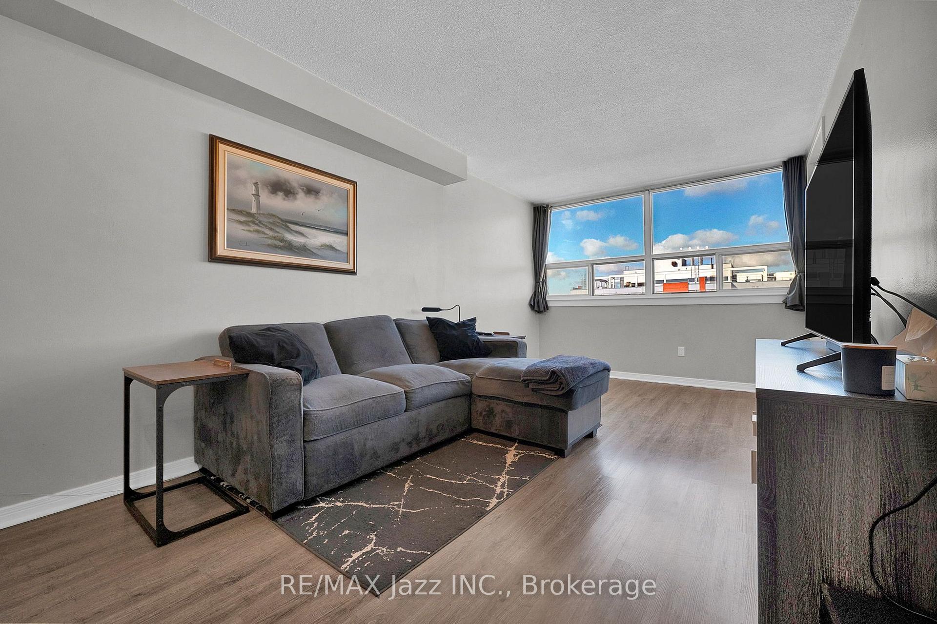 Photo 10 of Unit 608, 80 Athol Street E, Oshawa, Central — HOMEH