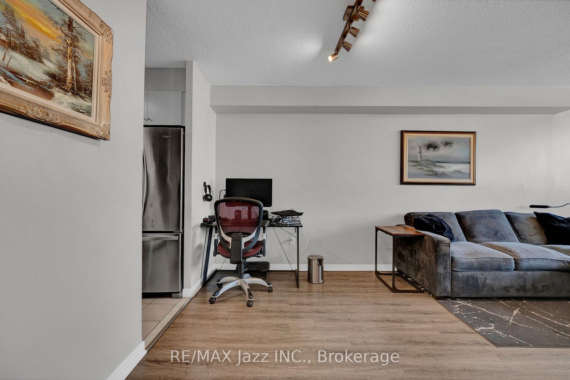 Photo 11 of Unit 608, 80 Athol Street E, Oshawa, Central — HOMEH
