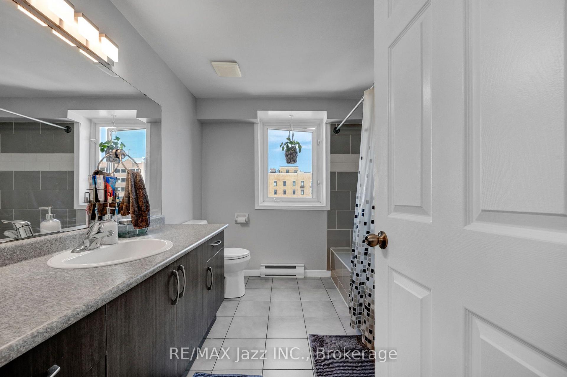 Photo 24 of Unit 608, 80 Athol Street E, Oshawa, Central — HOMEH
