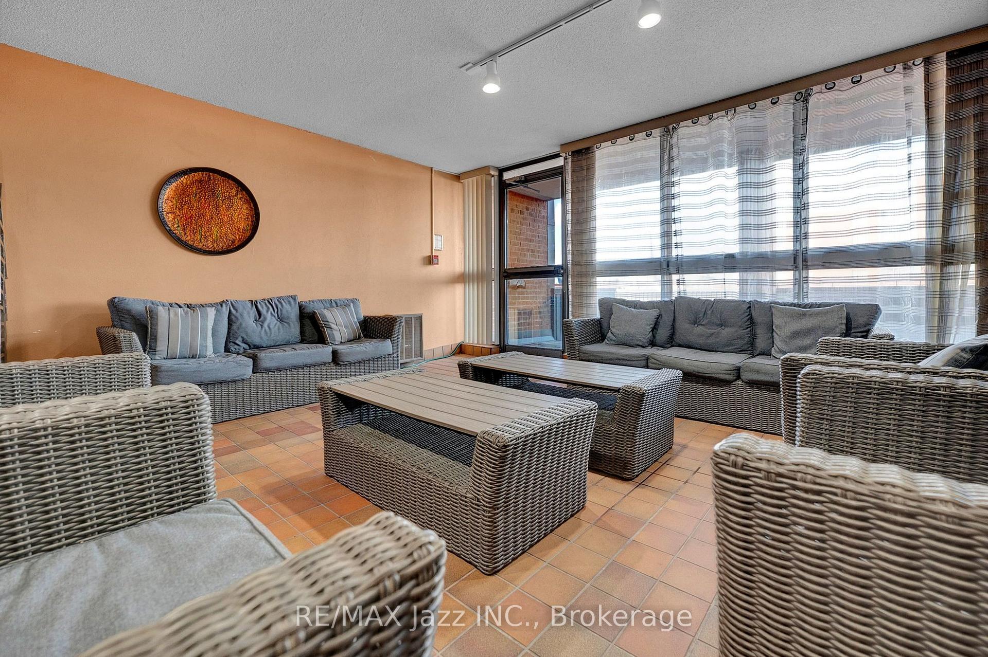 Photo 27 of Unit 608, 80 Athol Street E, Oshawa, Central — HOMEH