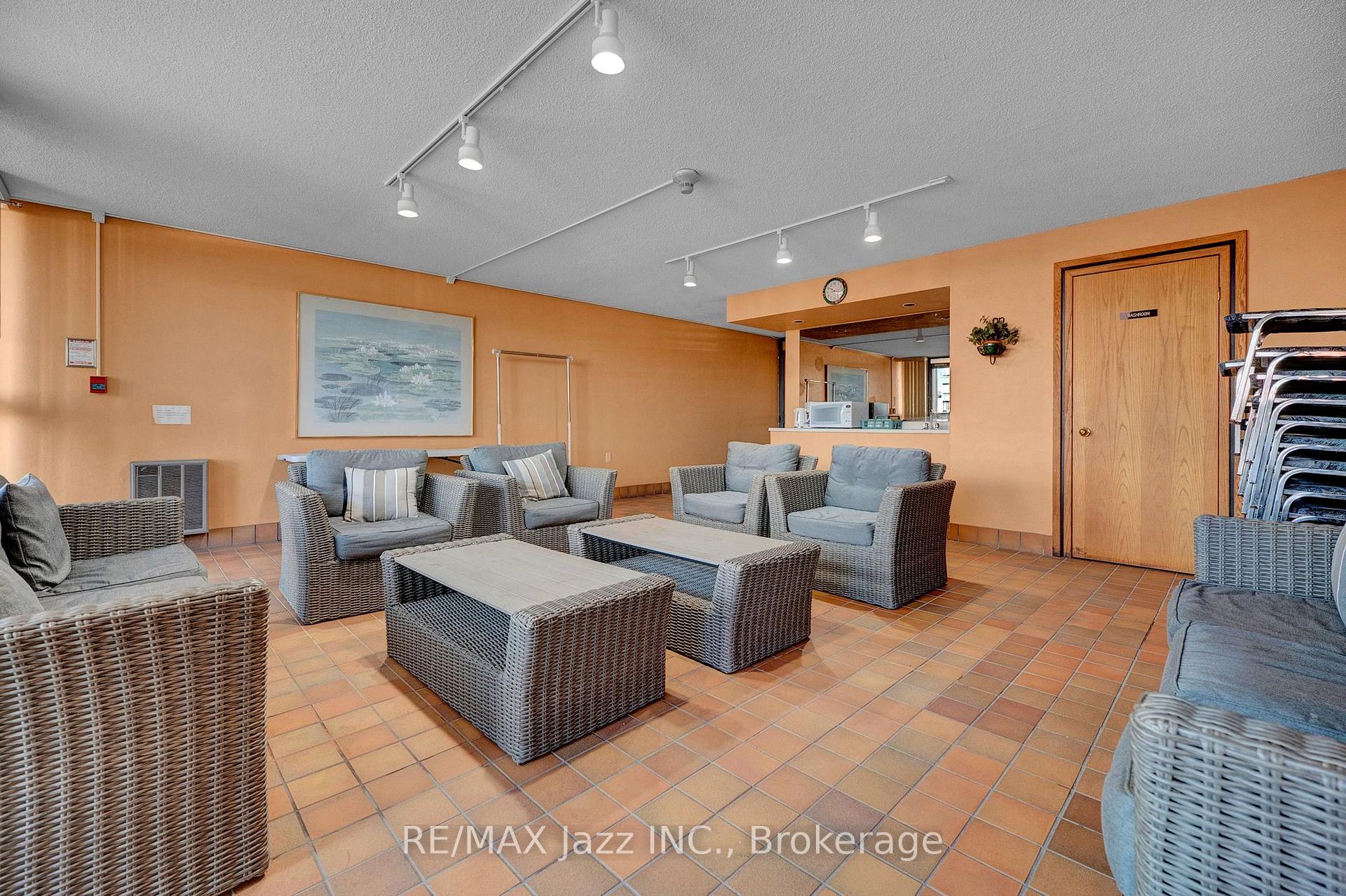 Photo 29 of Unit 608, 80 Athol Street E, Oshawa, Central — HOMEH