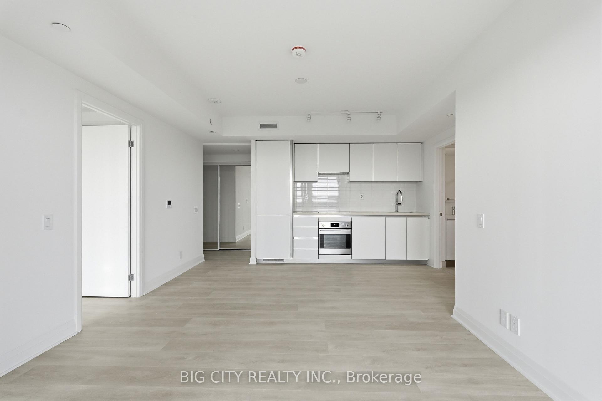 Photo 6 of Unit 610, 25 Frederick Todd Way, Toronto, Thorncliffe Park — HOMEH