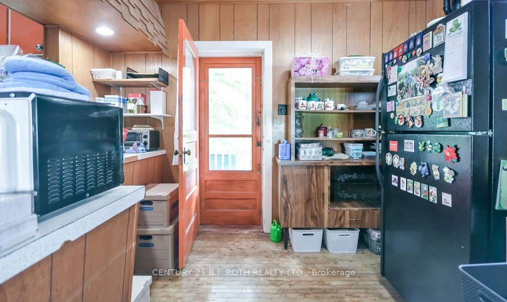 Photo 9 of 183 Cedar Street, Orillia — HOMEH