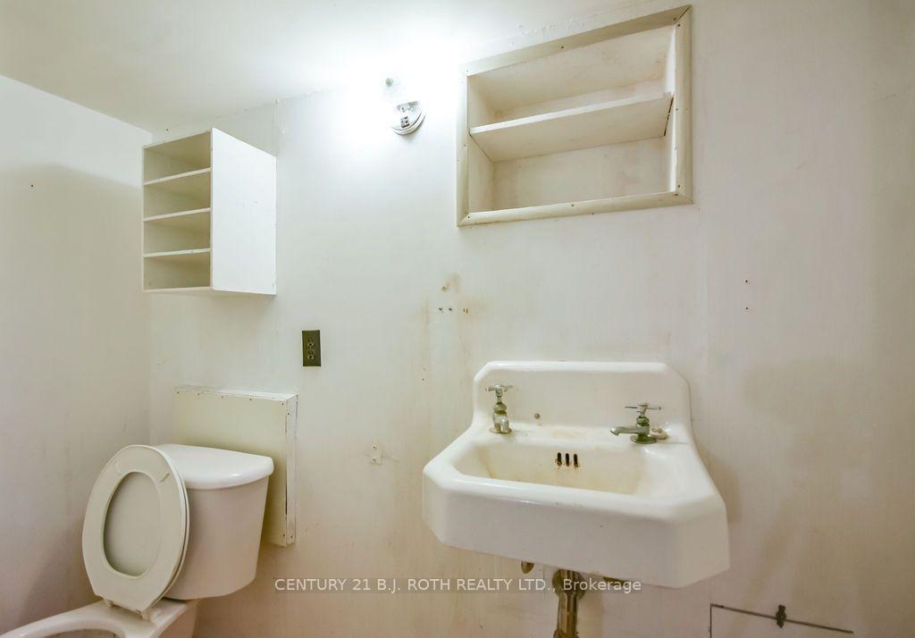 Photo 18 of 183 Cedar Street, Orillia — HOMEH