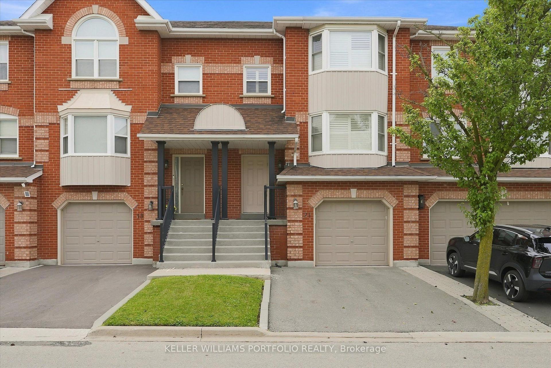 Photo 1 of 21 Tova Place, Vaughan, Beverley Glen — HOMEH
