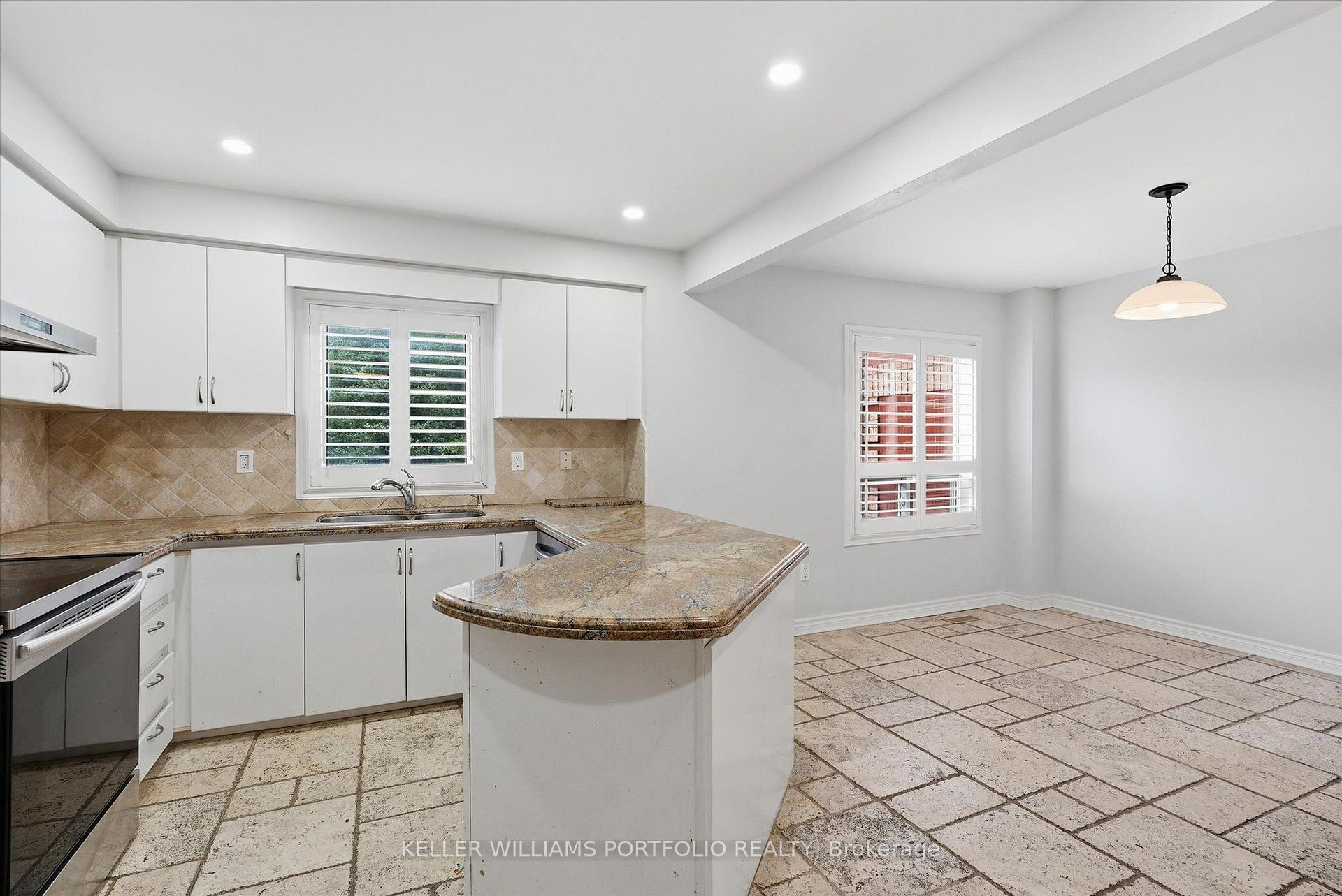 Photo 20 of 21 Tova Place, Vaughan, Beverley Glen — HOMEH