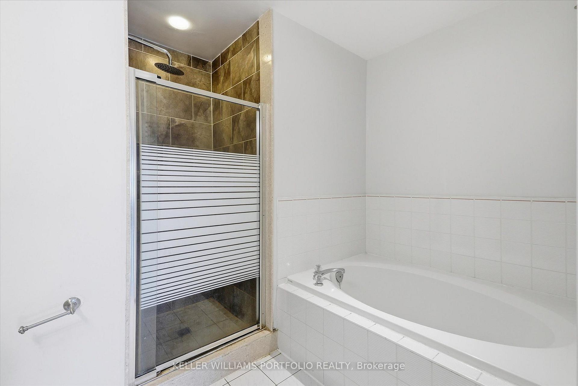 Photo 30 of 21 Tova Place, Vaughan, Beverley Glen — HOMEH