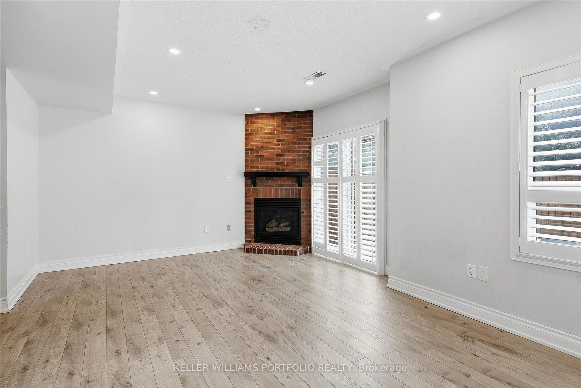 Photo 42 of 21 Tova Place, Vaughan, Beverley Glen — HOMEH