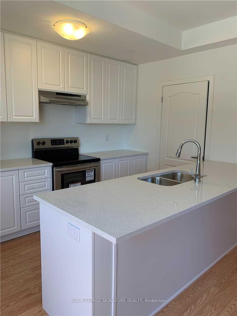 Photo 4 of Unit 63, 370B Red Maple Road, Richmond Hill, Langstaff — HOMEH