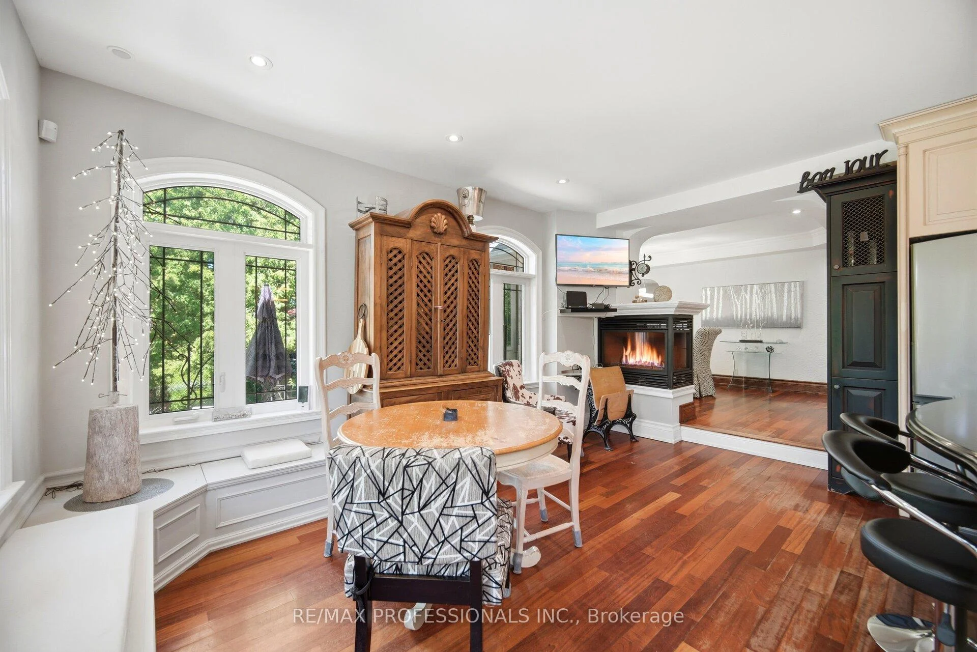 Photo 17 of 29 Mattice Road, Etobicoke, Islington-City Centre West — HOMEH