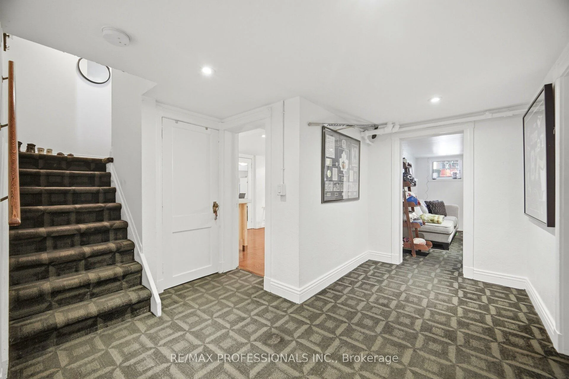 Photo 34 of 29 Mattice Road, Etobicoke, Islington-City Centre West — HOMEH