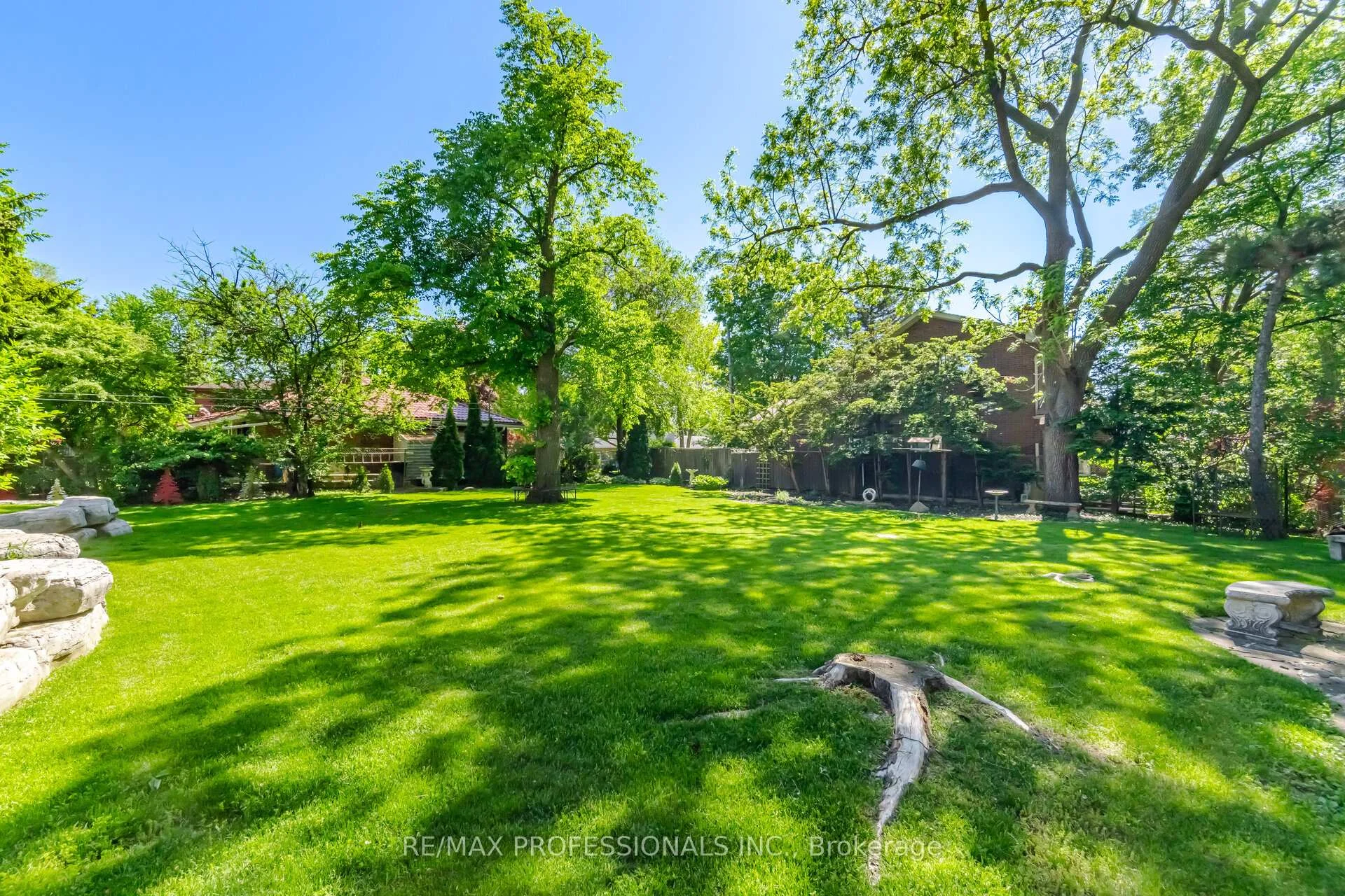 Photo 46 of 29 Mattice Road, Etobicoke, Islington-City Centre West — HOMEH