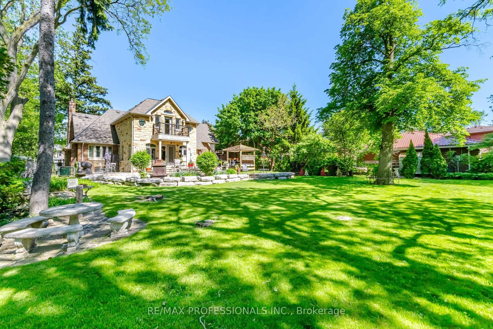 Photo 47 of 29 Mattice Road, Etobicoke, Islington-City Centre West — HOMEH