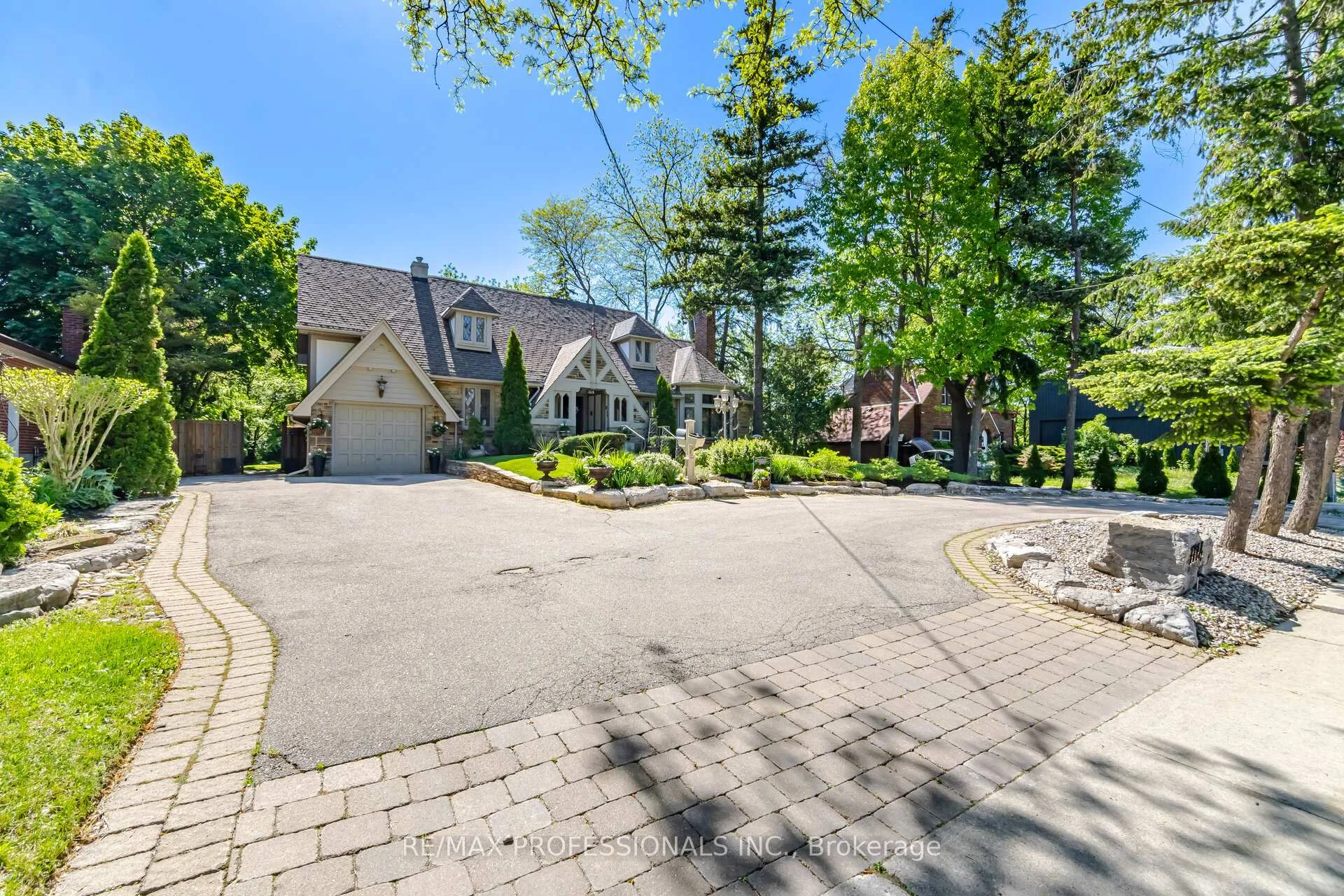 Photo 63 of 29 Mattice Road, Etobicoke, Islington-City Centre West — HOMEH