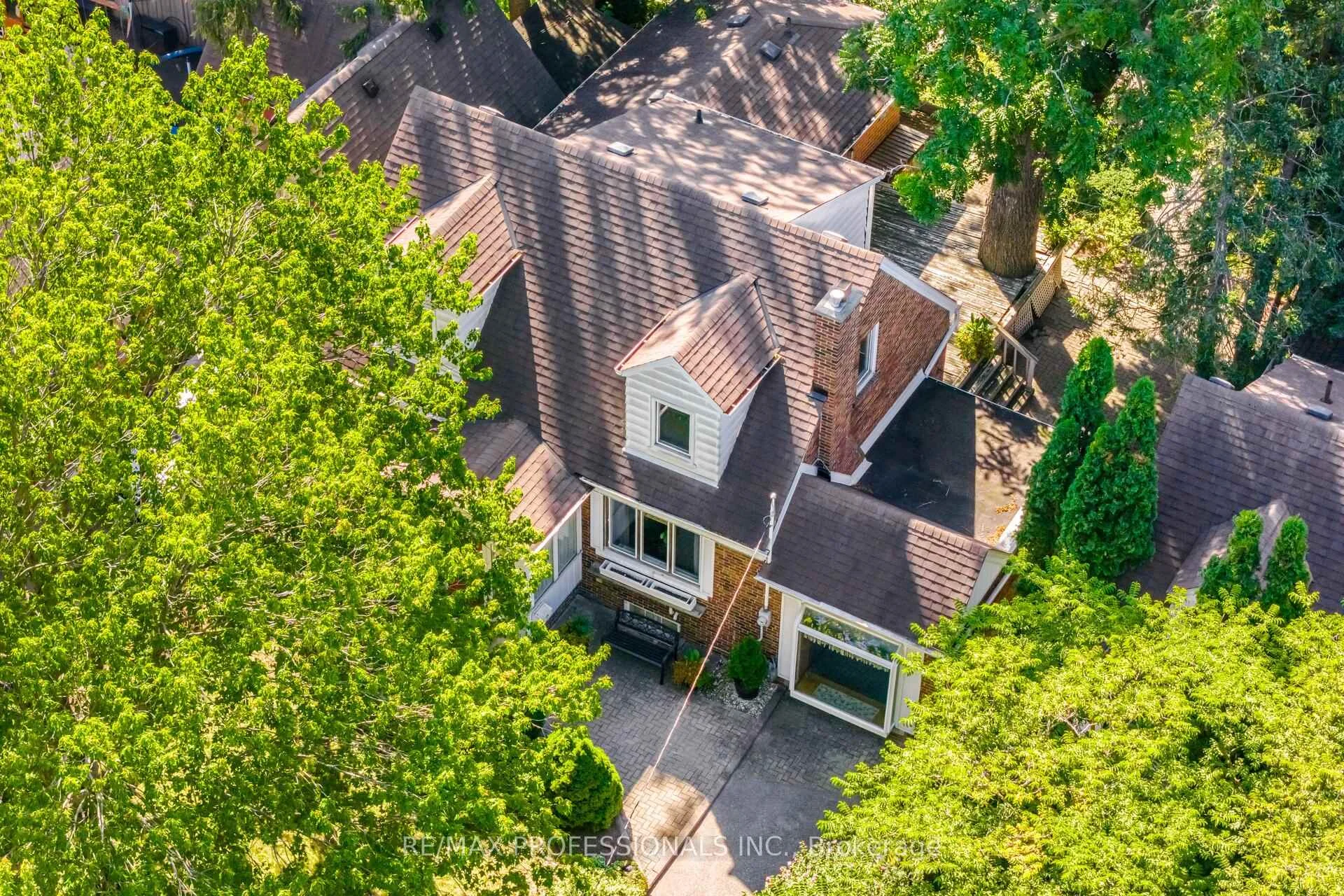 Photo 78 of 29 Mattice Road, Etobicoke, Islington-City Centre West — HOMEH