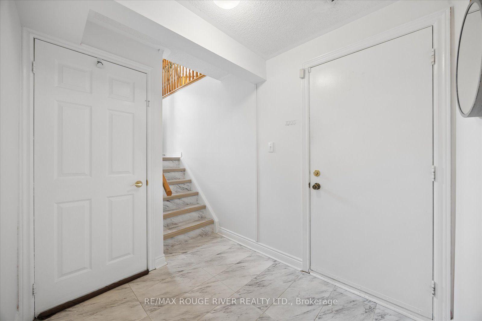 Photo 21 of 45 Mccrimmon Crescent, Clarington, Bowmanville — HOMEH