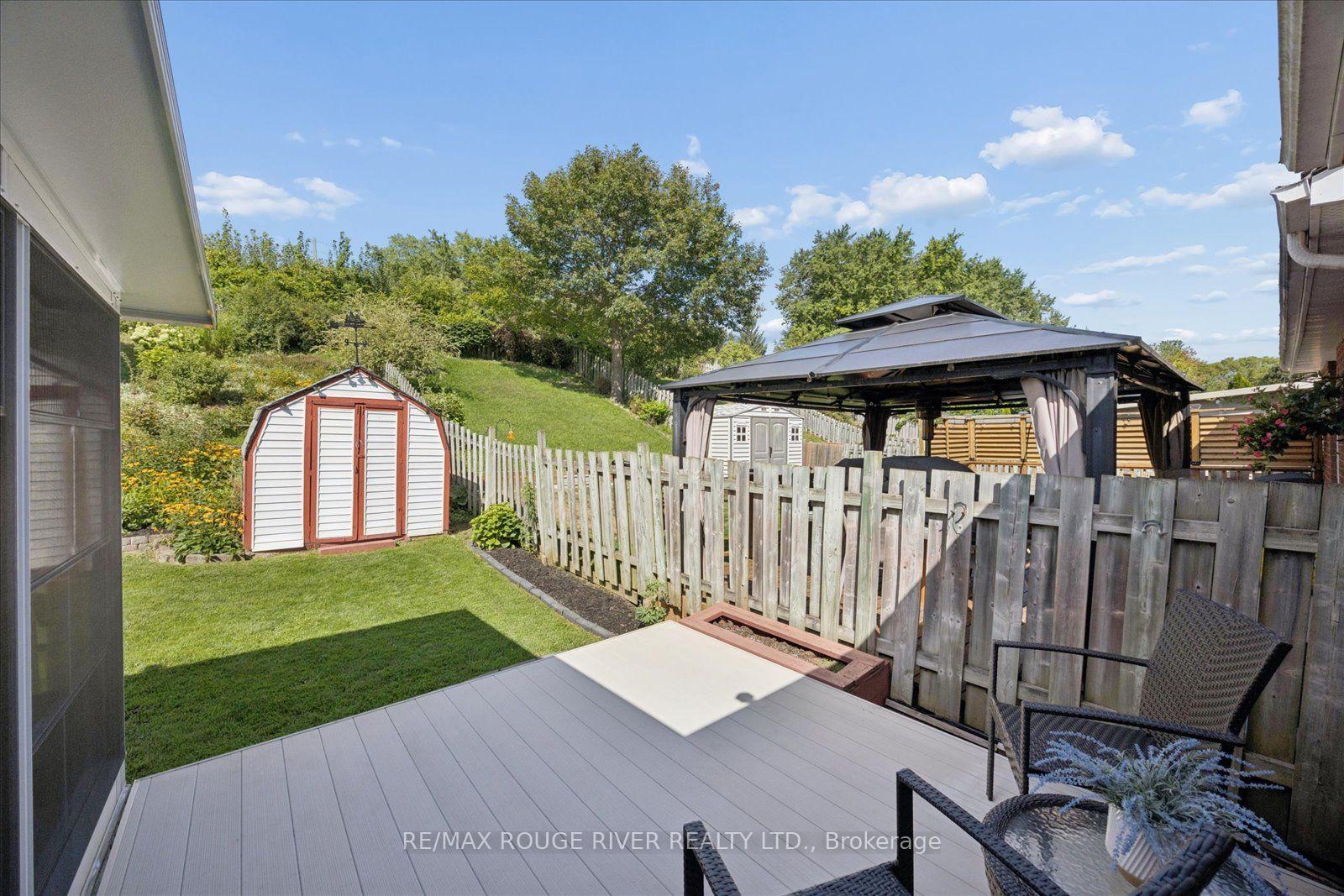 Photo 29 of 45 Mccrimmon Crescent, Clarington, Bowmanville — HOMEH