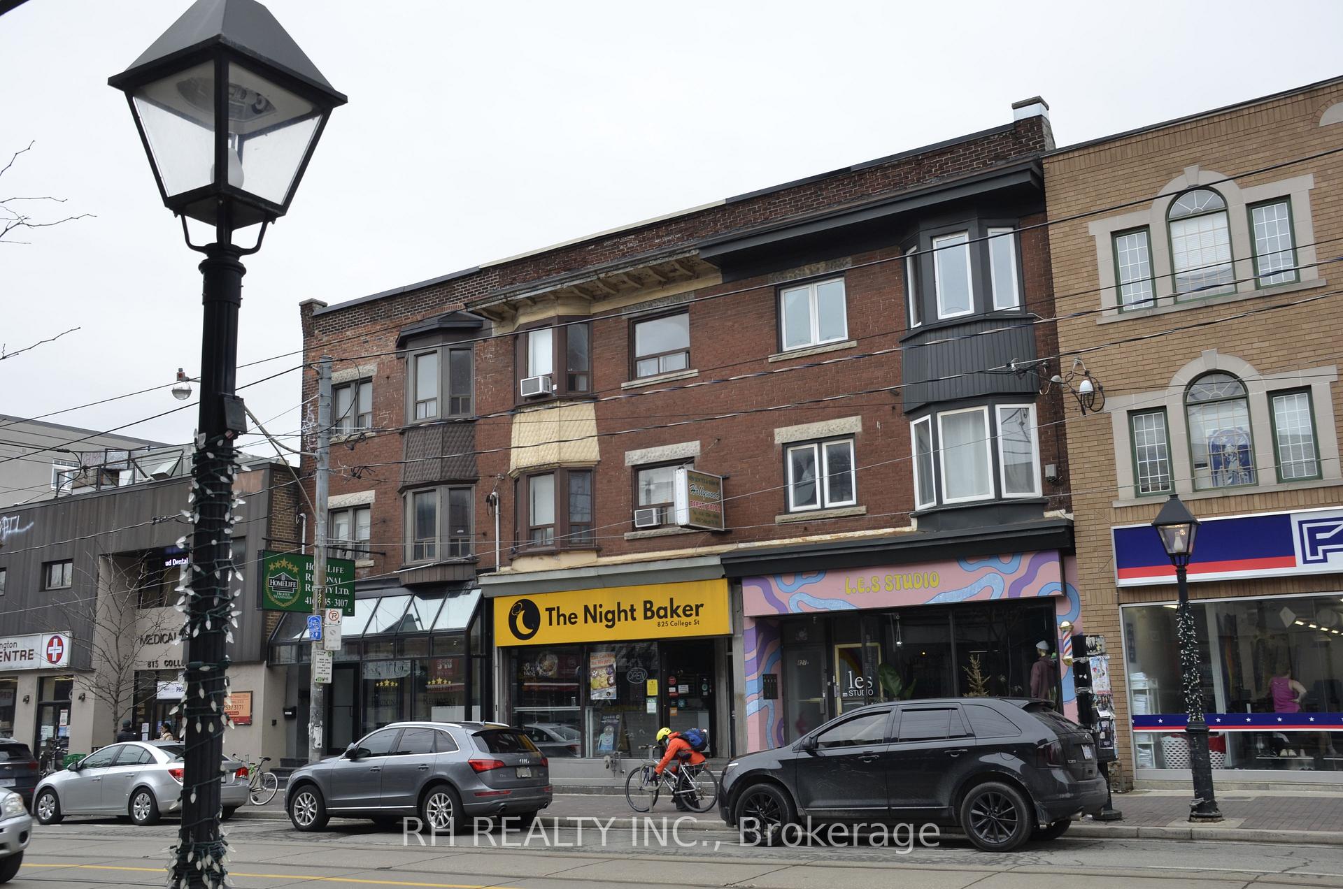Photo of Unit 2ndfl, 825 College Street