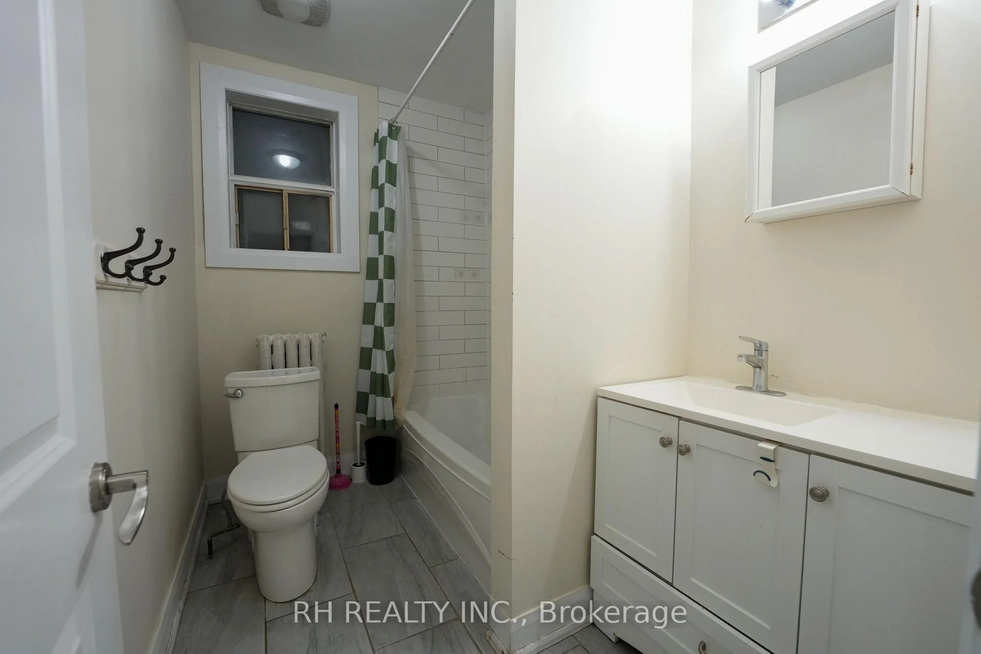 Photo 8 of Unit 2ndfl, 825 College Street, Toronto, Trinity-Bellwoods — HOMEH