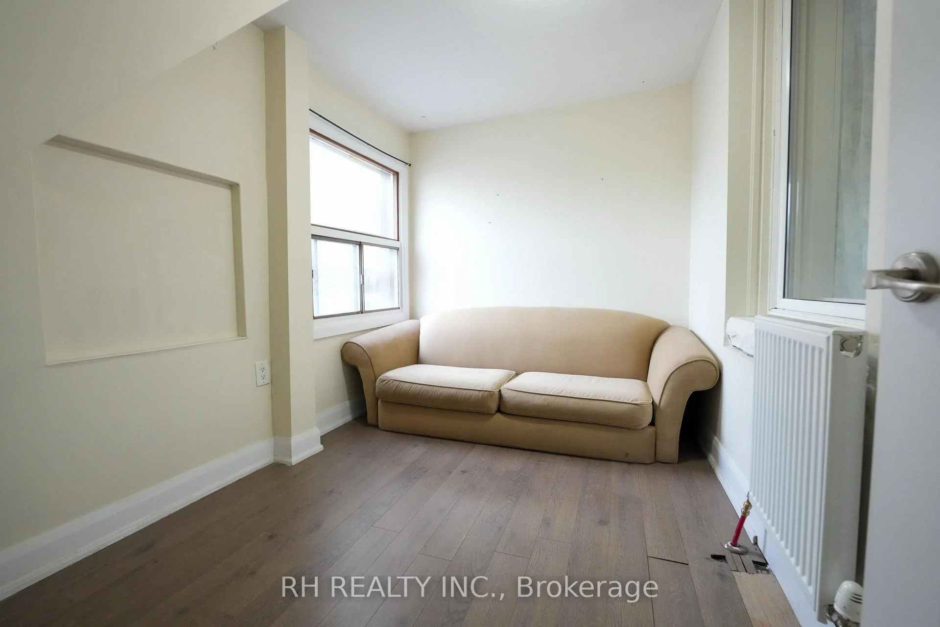 Photo 11 of Unit 2ndfl, 825 College Street, Toronto, Trinity-Bellwoods — HOMEH