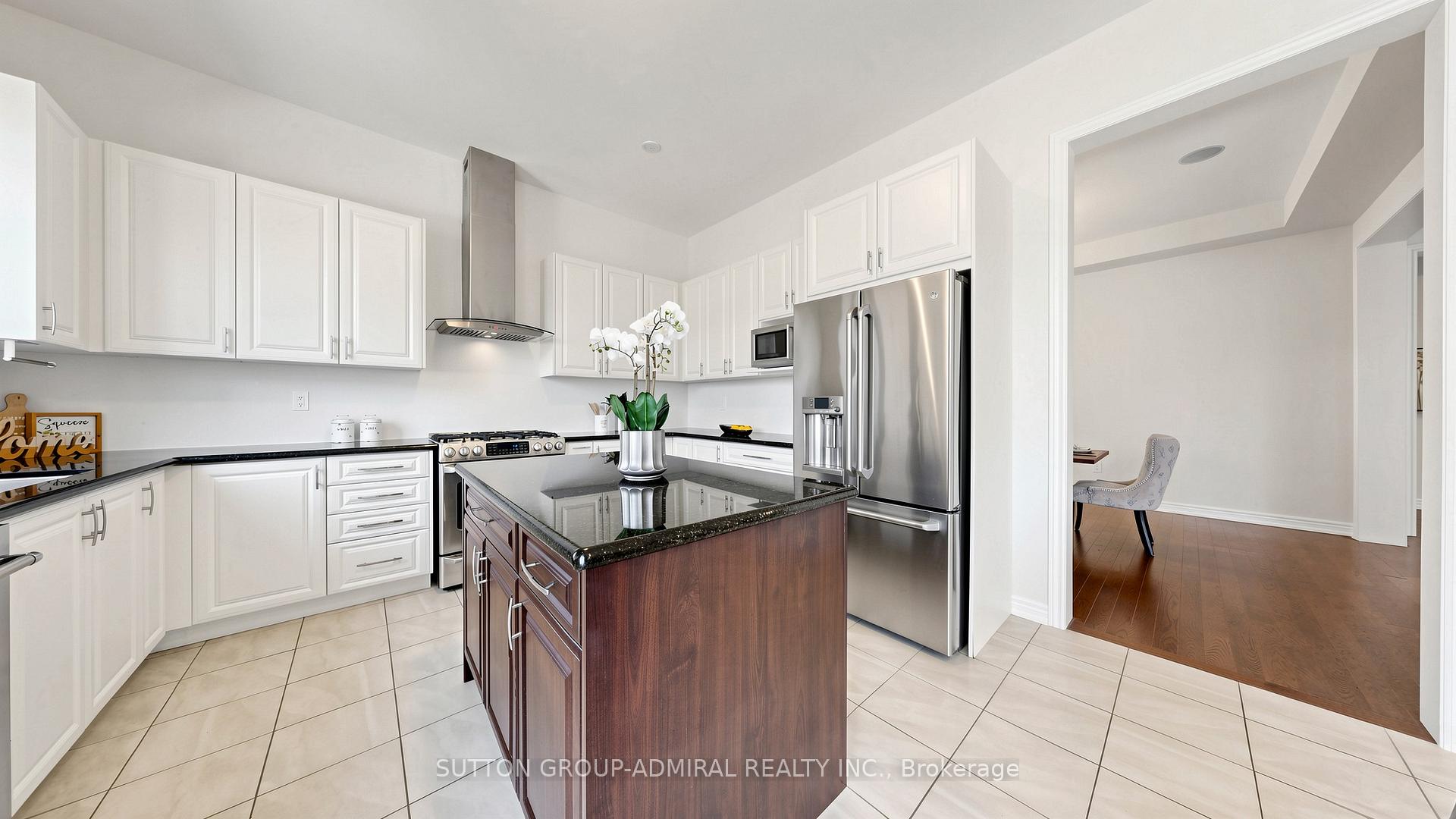 Photo 14 of 284 East's Corners Boulevard, Vaughan, Kleinburg — HOMEH