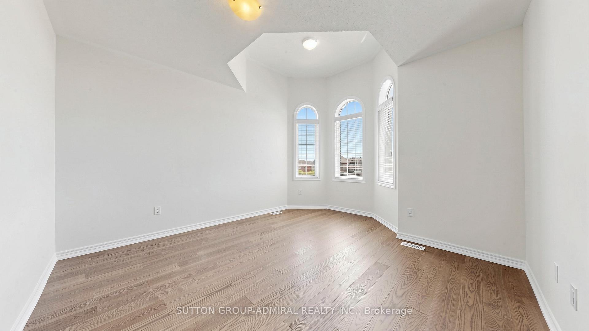 Photo 25 of 284 East's Corners Boulevard, Vaughan, Kleinburg — HOMEH