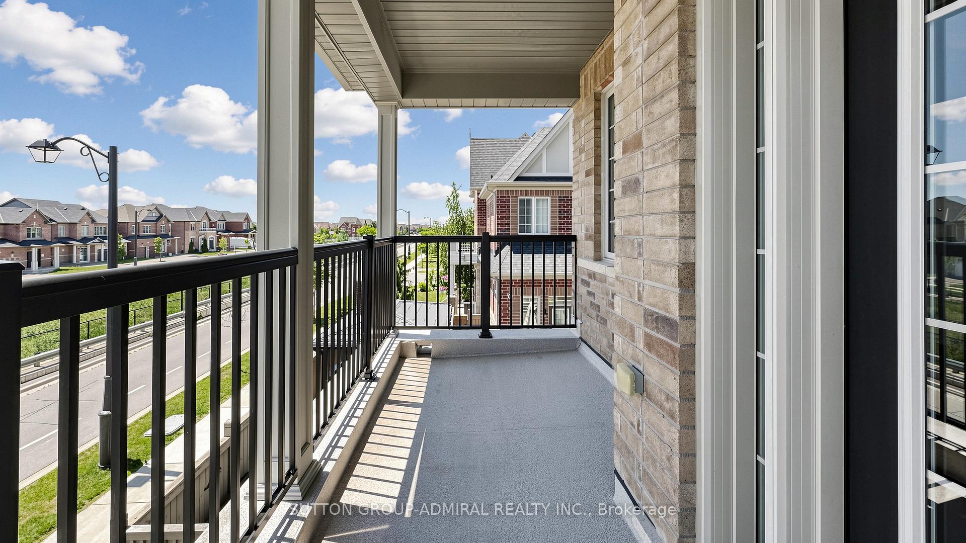 Photo 33 of 284 East's Corners Boulevard, Vaughan, Kleinburg — HOMEH