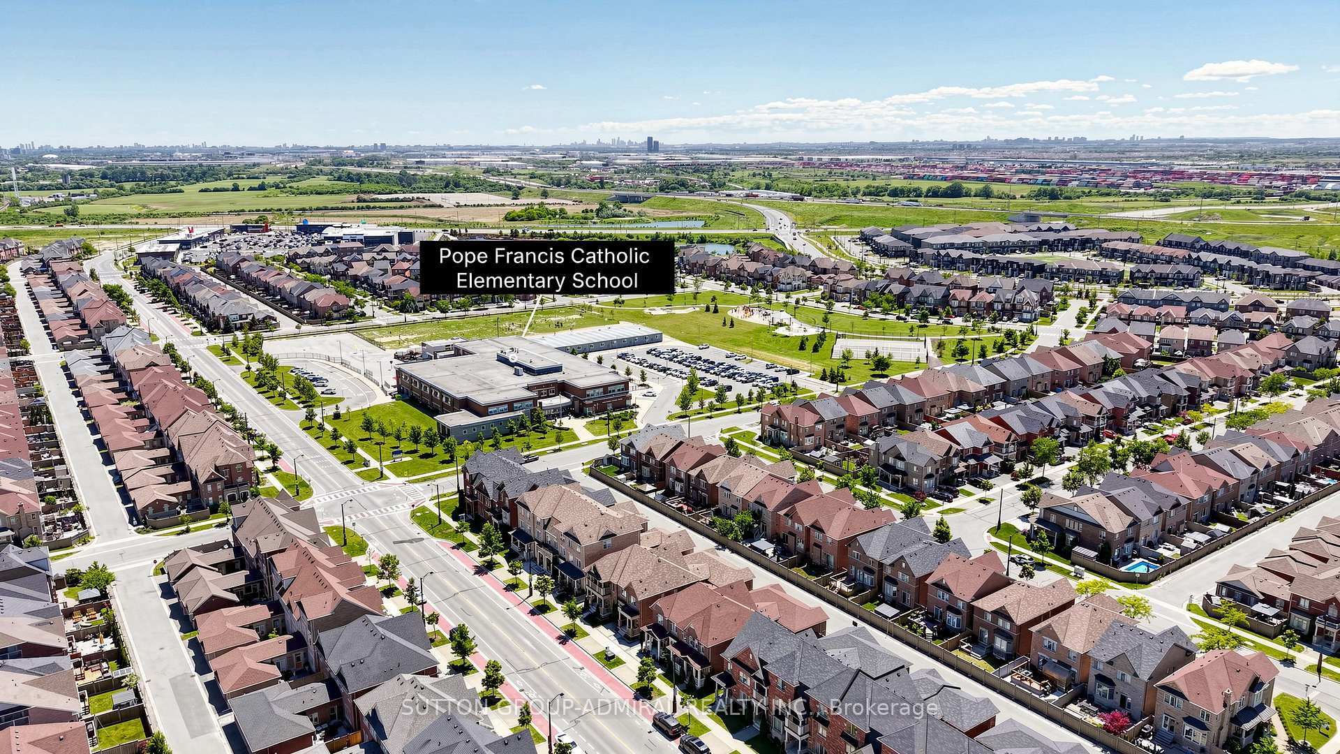 Photo 48 of 284 East's Corners Boulevard, Vaughan, Kleinburg — HOMEH